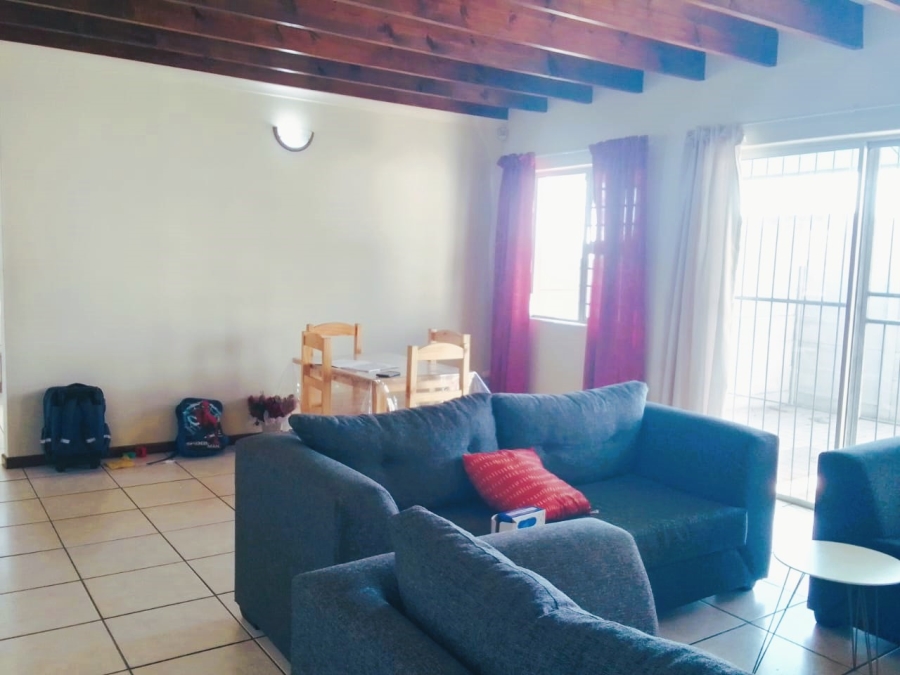 To Let 4 Bedroom Property for Rent in Vredenburg Western Cape